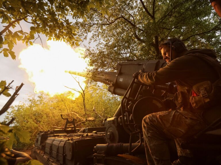 Two killed in Russian attacks on Ukraine before possible talks in Turkiye | Russia-Ukraine war News