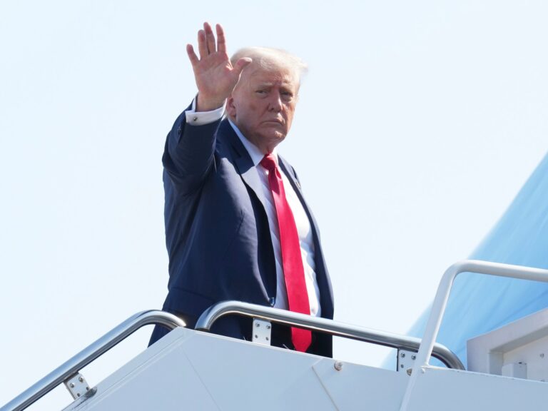 Trump signals positive meeting with Powell on US interest rates | Banks News