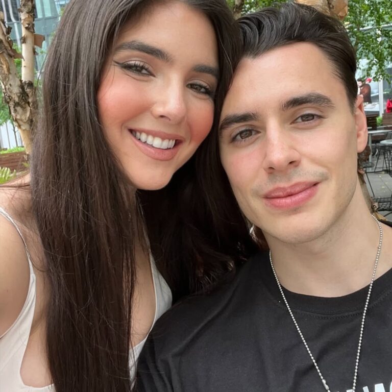 Bachelor Nation’s Jamie Gabrielle Engaged to Steven Rozenfeld Bachelor Nation's Jamie Gabrielle Engaged to Steven Rozenfeld