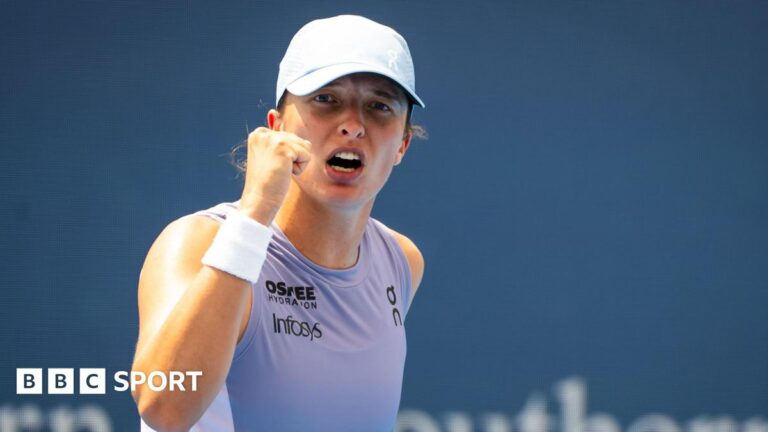 Cincinnati Open: Iga Swiatek powers past Elena Rybakina to reach final Cincinnati Open: Iga Swiatek powers past Elena Rybakina to reach final