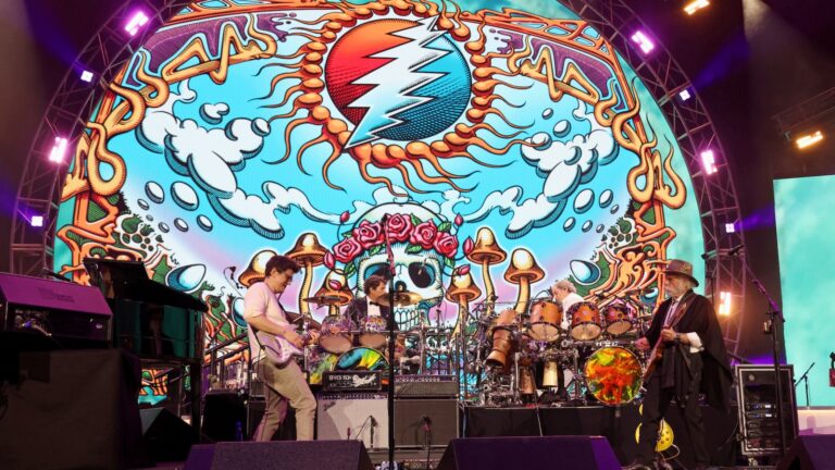 See Sturgill Simpson Join Dead and Company for 'Morning Dew' at GD 60