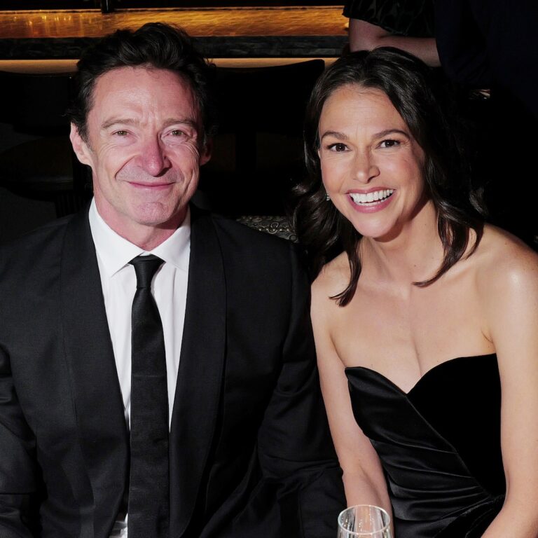 Hugh Jackman, Sutton Foster Make Red Carpet Debut Hugh Jackman, Sutton Foster Make Red Carpet Debut