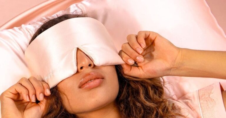 Best Travel Eye Masks That Block Light, According to Thousands of Reviewers Best Travel Eye Masks That Block Light, According to Thousands of Reviewers