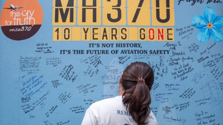 Search resumes to solve mystery of missing Malaysia Airlines flight MH370 | Aviation News Search resumes to solve mystery of missing Malaysia Airlines flight MH370 | Aviation News